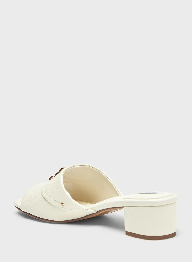 ايل Single Strap Sandals