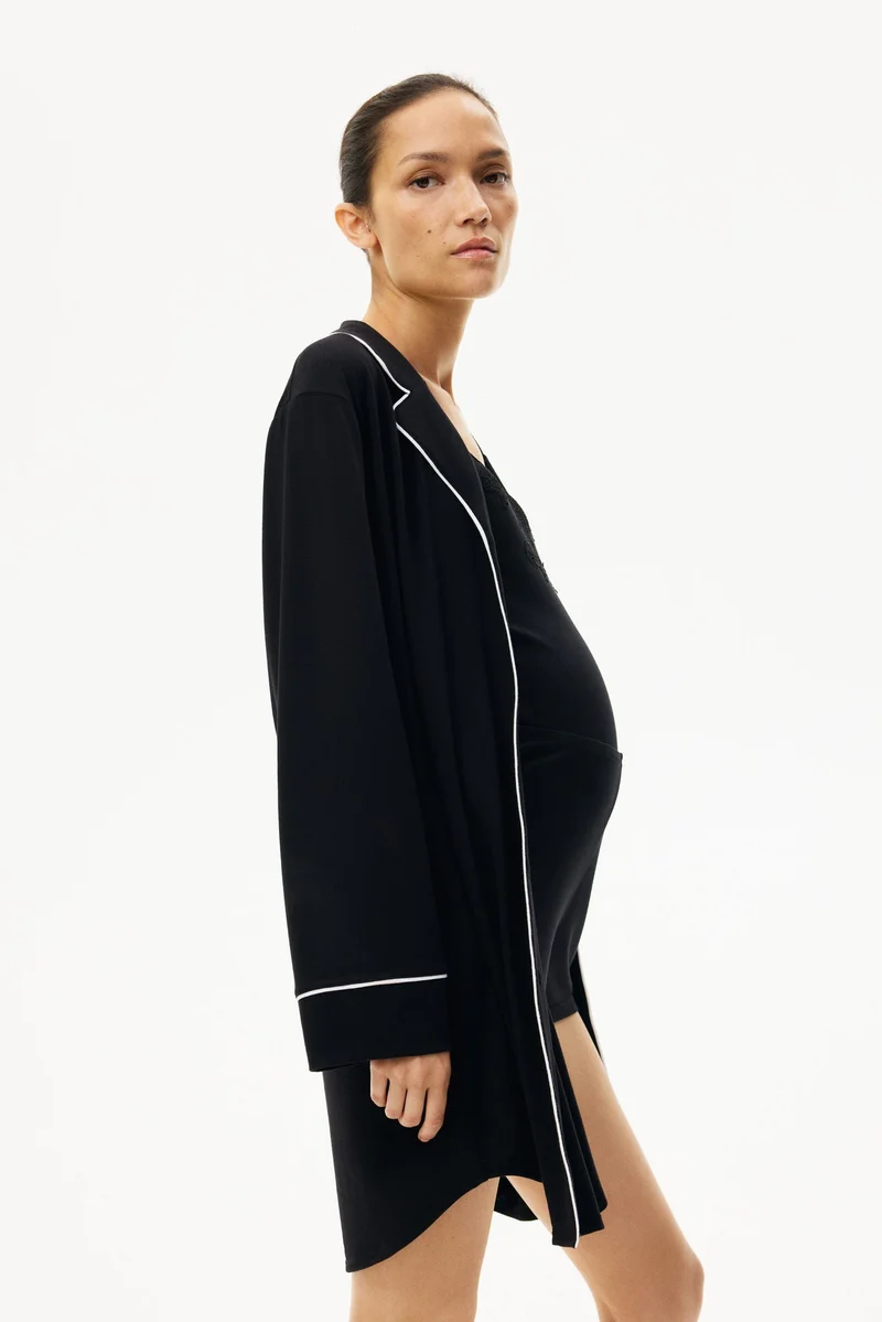 اتش اند ام قميص نوم من تشكيلة ماما