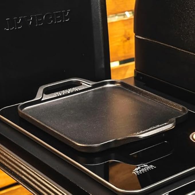 TRAEGER Induction Cast Iron Skillet - Image 3