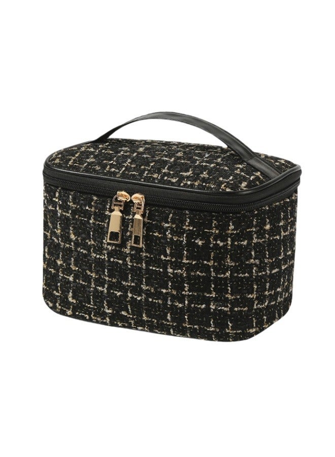 Hand Makeup Bag Travel Portable Cosmetics Black Storage Bag  - Image 1