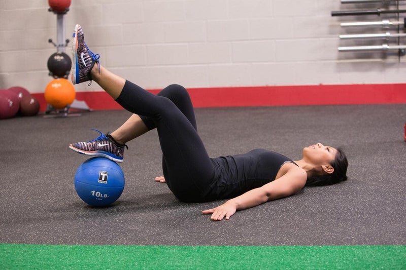 Body Solid Rubber Medicine Ball - Superior Grip, Textured Surface, Adjustable Air Pressure Fitness Balls - Ideal for Cardio and Core Exercise in Home & Gym Workouts - Image 2