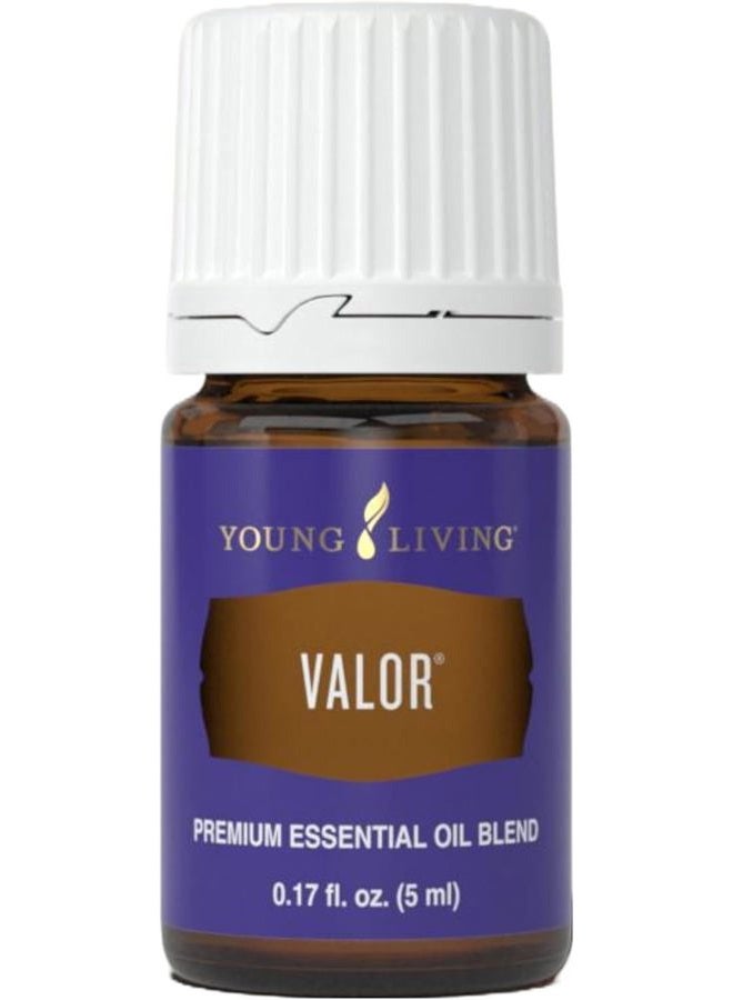 Young Living زيت فالور العطري - مزيج تمكيني مع مزيج متناغم من التنوب الأسود، تانسي الأزرق، خشب الكافور، الجيرانيوم، والبخور - زجاجة 5 مل للشجاعة والثقة - Image 1