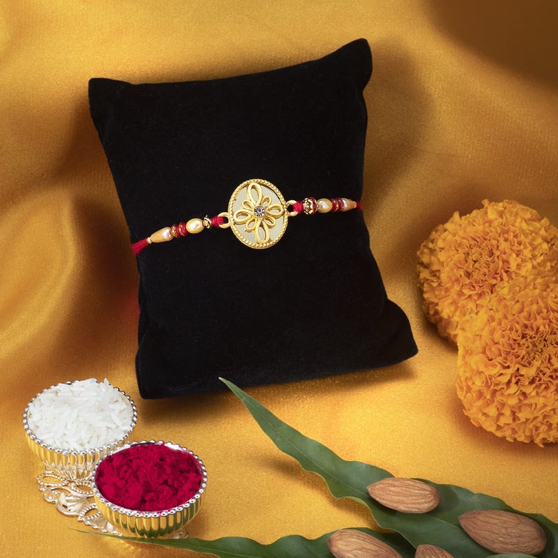 Peora Elegant Gold Rakhi for Brother with Raksha Bandhan Greeting Card & Roli Chawal For Men - Image 4