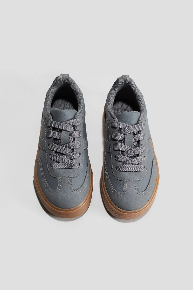 اتش اند ام Trainers