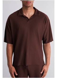 trendyol Limited Edition Brown Oversize/Wide Texture Anti-Wrinkle Ottoman Polo Collar T-Shirt TMNSS23PO00020  - Image 4
