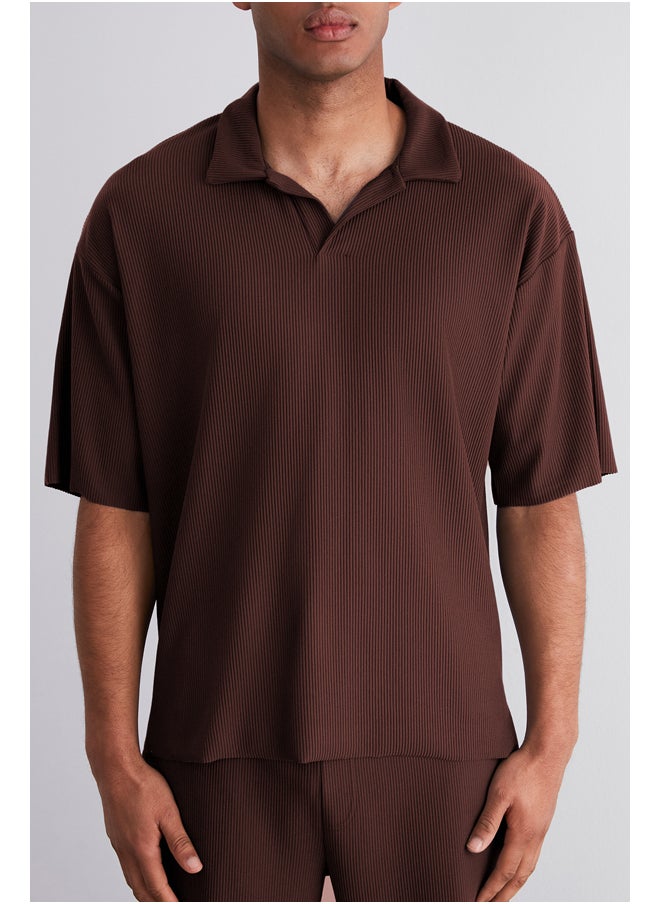 trendyol - Limited Edition Brown Oversize/Wide Texture Anti-Wrinkle Ottoman Polo Collar T-Shirt TMNSS23PO00020 - Image 1