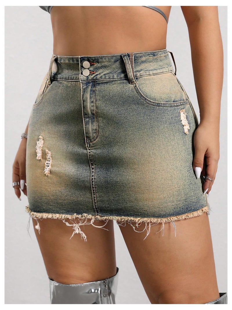WDIRARA Women's Plus Size Distressed Denim Skirt Frayed High Waist Bodycon Mini Jean Skirts with Pockets Light Wash X-Large Plus - Image 3