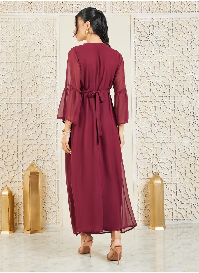 ستايلي Sequined and Beaded Embroidery Detail Kaftan