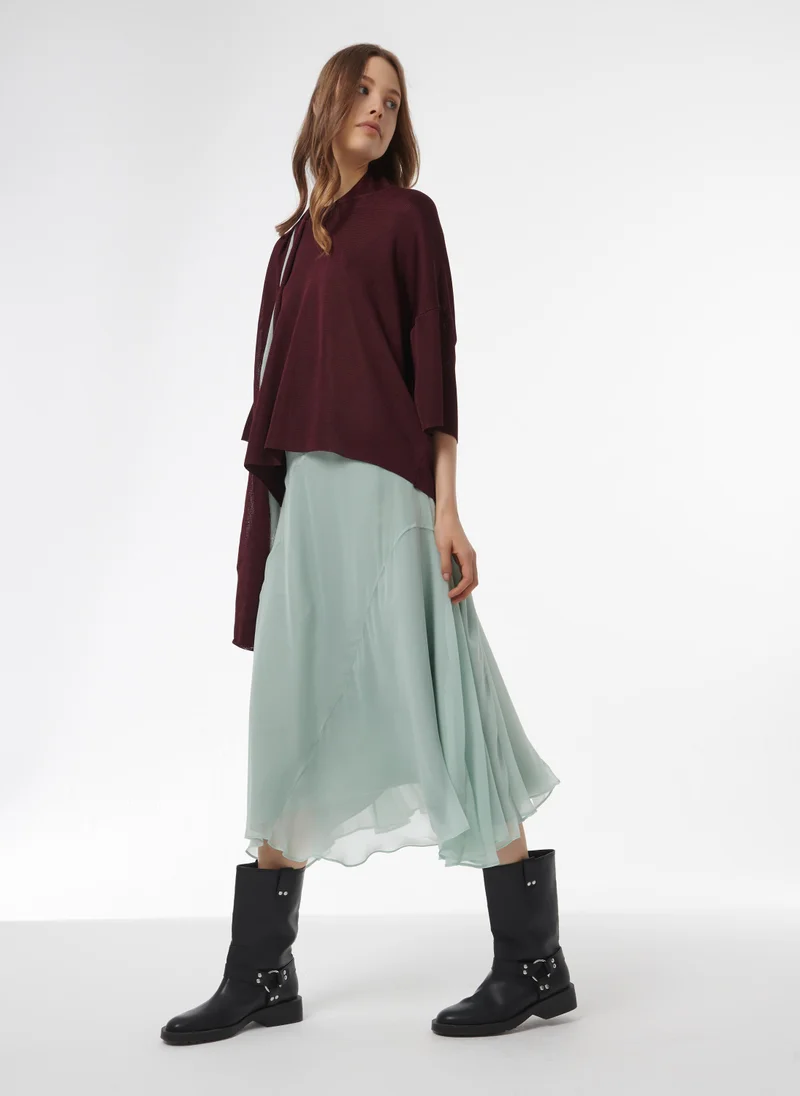 ليم تنورة غير متماثلة بألواح