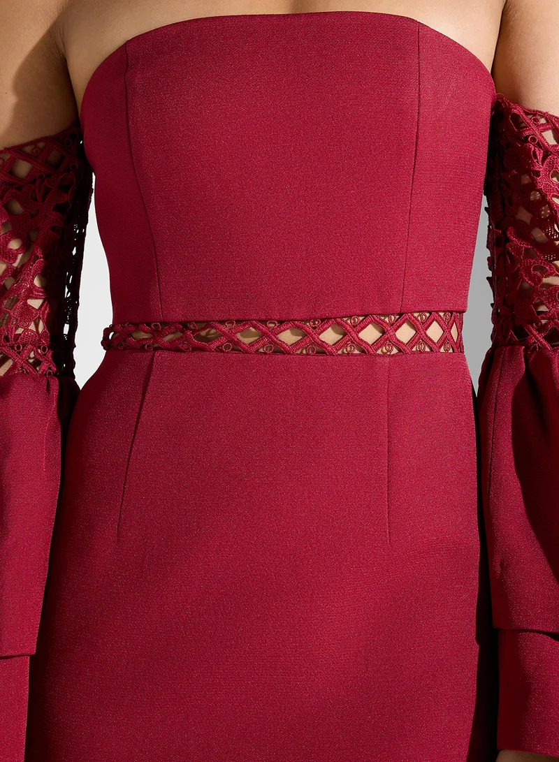 كيب سايك UPLIFTED GOWN