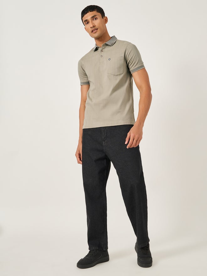 فورت كولينز تي شيرت بولو رجالي فورت كولينز مخطط باللون البني بجيوب وقصة عادية - Image 2