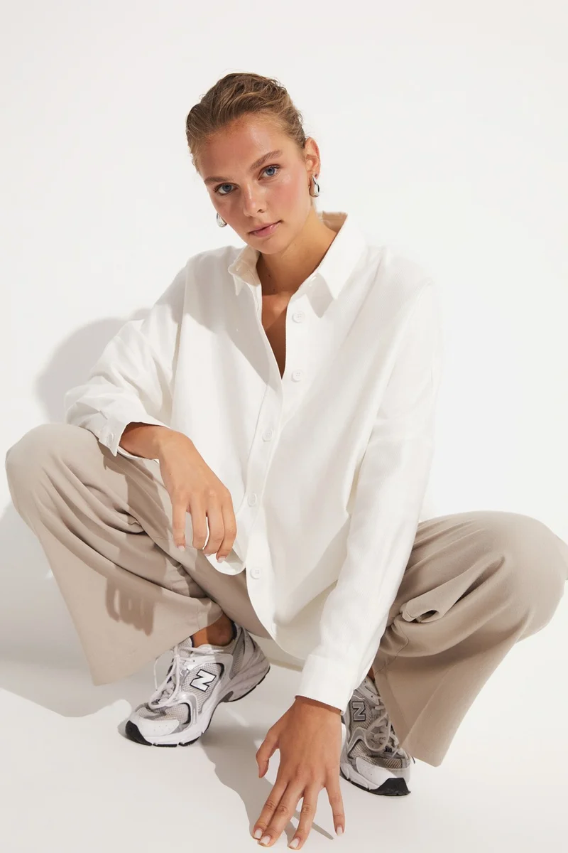 جون Women's Exclusive Boyfirend/Wide Pattern %Tensel Shirt