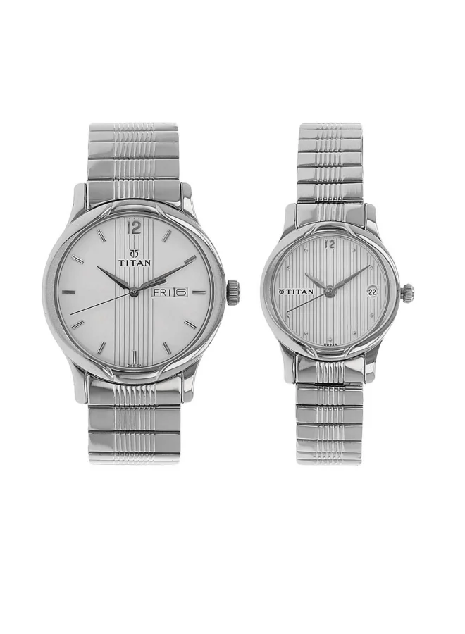 تيتان Unisex's Metal Analog Watch 15802490SM03 - 28 mm