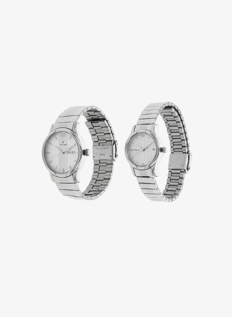 تيتان Unisex's Metal Analog Watch 15802490SM03 - 28 mm