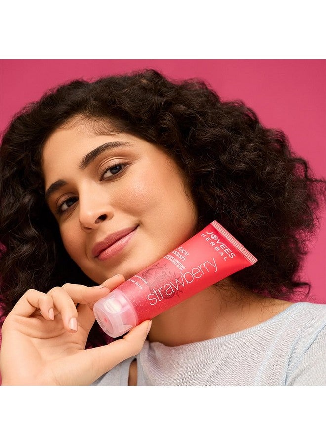 Jovees Herbal Strawberry Face Wash With Strawberry Extracts | For Normal To Dry Skin | For Women/Men | For Hydrating & Glowing Skin 120 Ml - Image 3