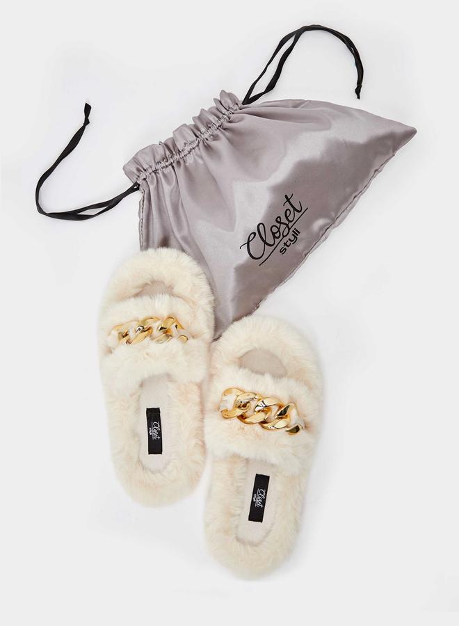 Closet Chain Detail Faux Fur Bedroom Slippers - Image 2