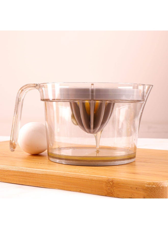 2-in-1 Multi-Purpose Manual Juicer with Measuring Jar – Orange and Lemon Squeezer with Egg Yolk Separator – Practical Kitchen Tool for Easy Juice Preparation and Cooking AR - Image 4