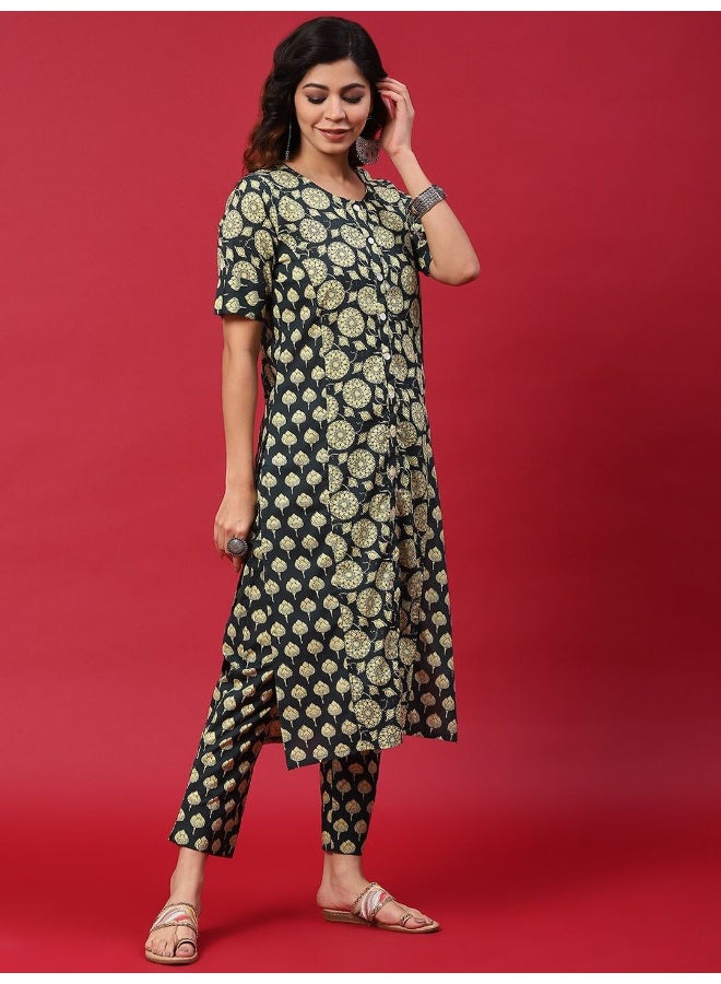AKS Black & Beige Printed Straight Kurta With Pant Set - Image 4