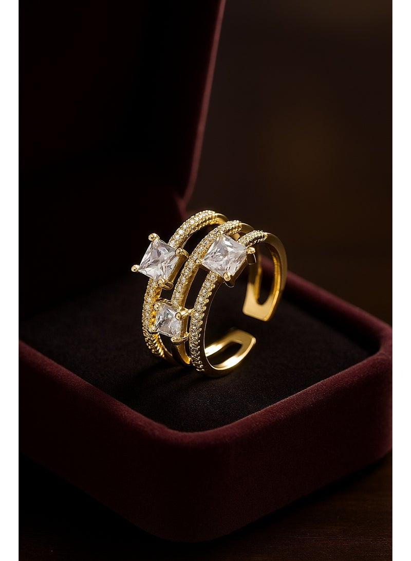 ثري دايموندز خاتم 3 فصوص زيركون مربعة – مطلي ذهب، تصميم مفتوح أنيق - Image 2