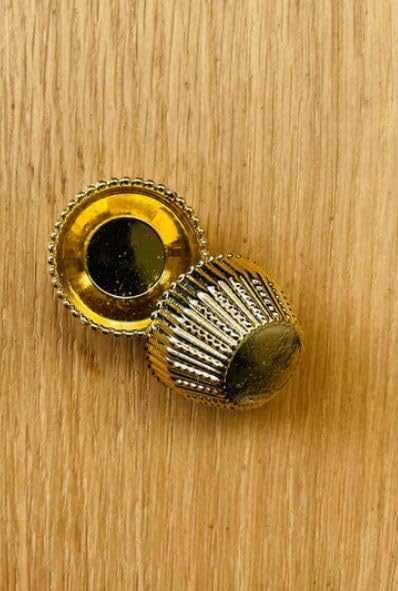 Ditya Crafts Acrylic Katori/Bowl for Keeping Pooja Article Like Chandan Kumkum Chawal Jaggery in Puja Thali or Resin Plate for Rakhi Diwali Navratri Laxmi Poojan Set of 24 Pieces Design 2 - Image 4
