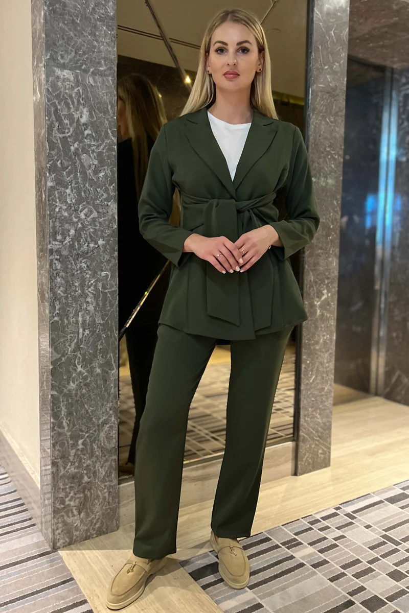 Moistreet Tie Detailed Barbie Crepe Fabric Blazer And Pants Set