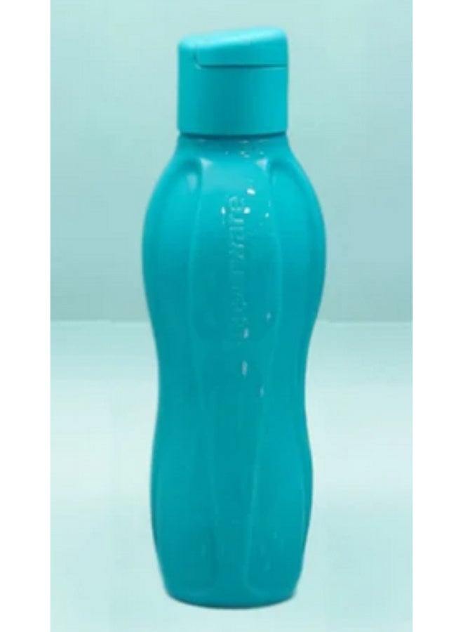 Tupperware Original Fliptop Sparkling bottle 750 ml (2 Pieces) - 1 blue Color + 1 Red Color - Image 5