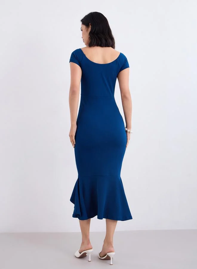 Styli Styli Blue Sweetheart Neck Bodycon Midi Dress
