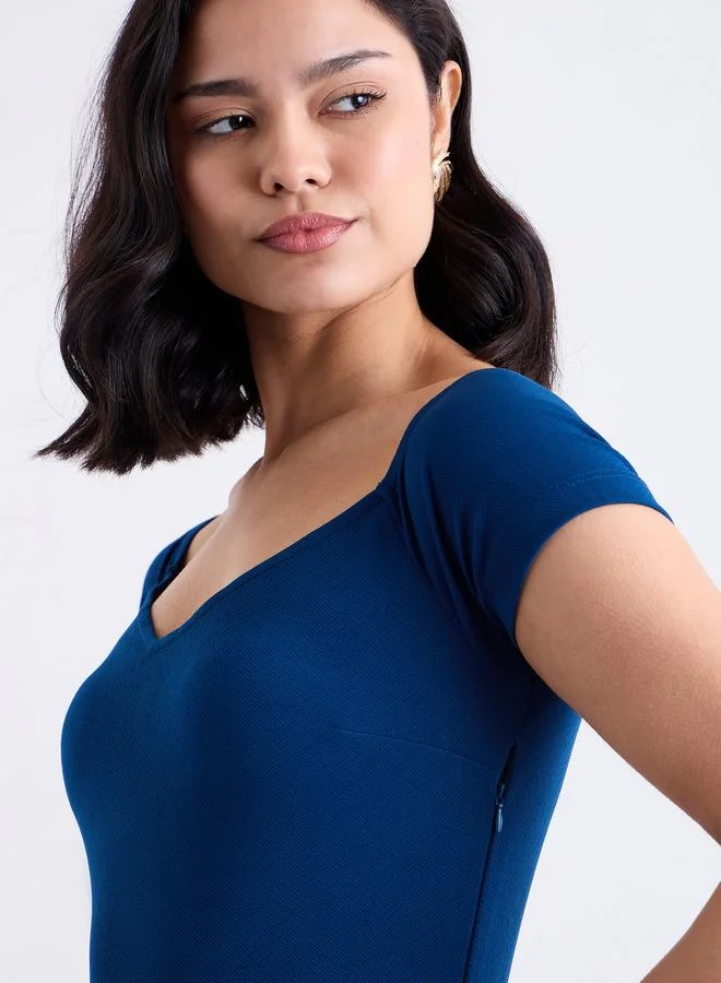 Styli Styli Blue Sweetheart Neck Bodycon Midi Dress