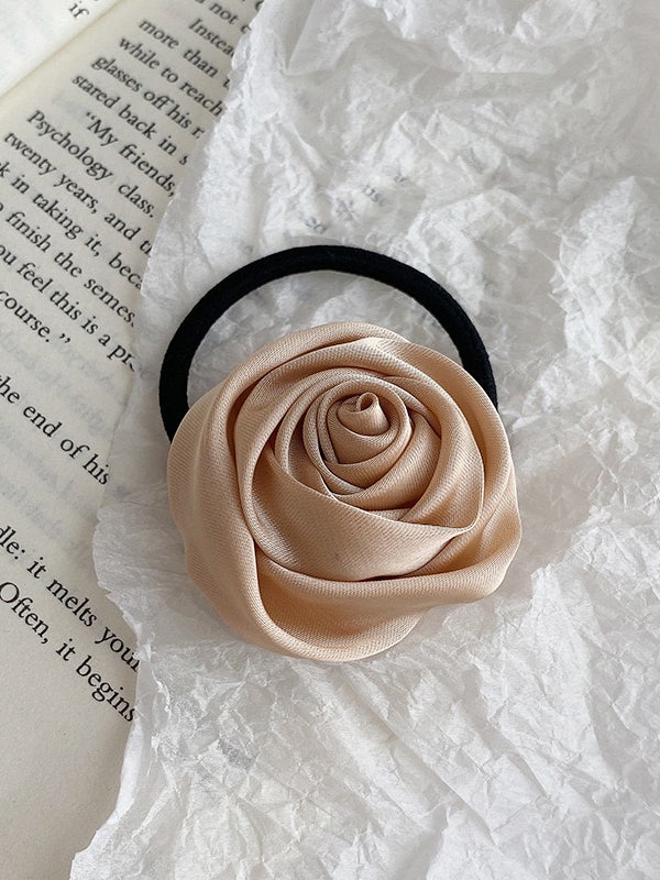 Styli Styli Set of 3 - Flower Detail Hair Tie  - Image 3