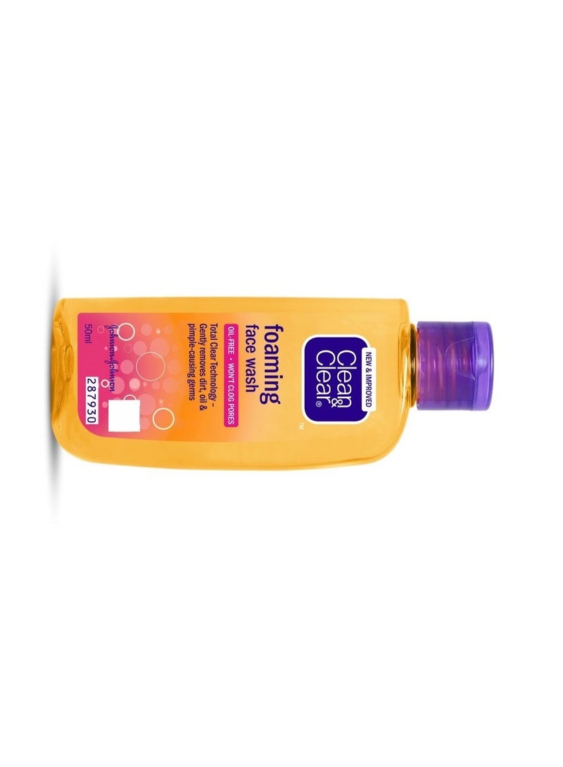 Clean & Clear Foaming Face Wash, 50ml - Image 2