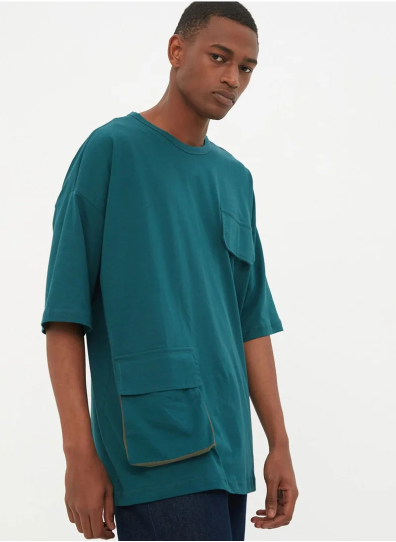 trendyol Flap Pocket Crew Neck T-Shirt