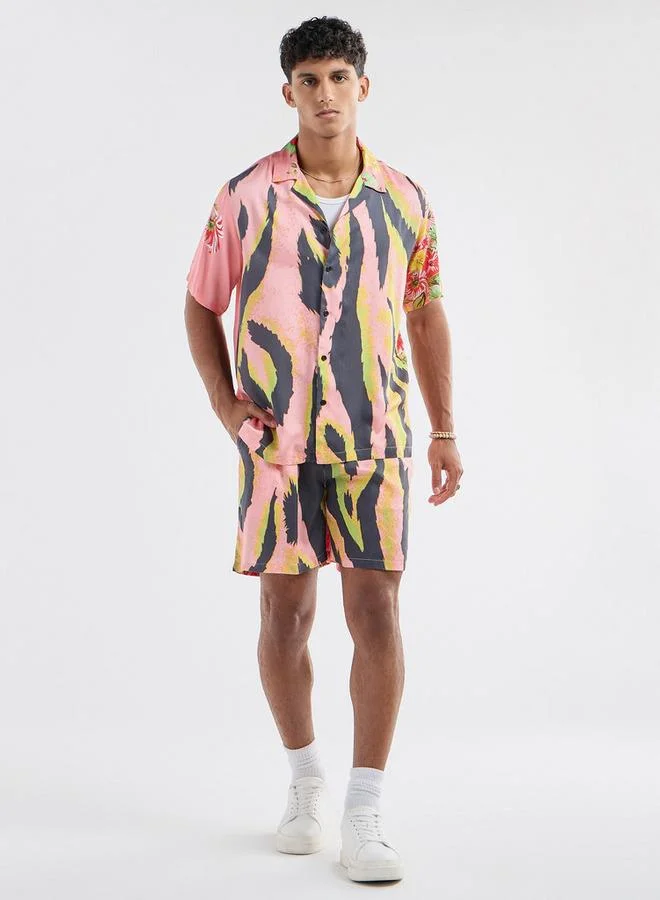 Splash FAV Regular Fit All-Over Print Shirt with Short Sleeves and Camp Collar