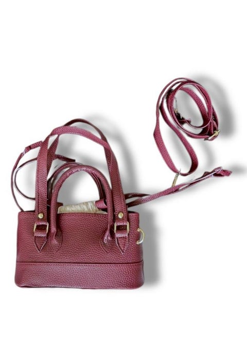 Elegant and Practical Crossbody Bag in a Unique Burgundy Color