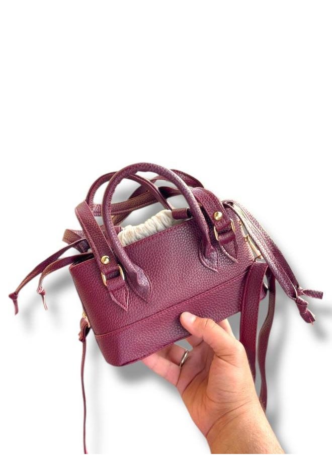 Generic - Elegant and Practical Crossbody Bag in a Unique Burgundy Color - Image 1