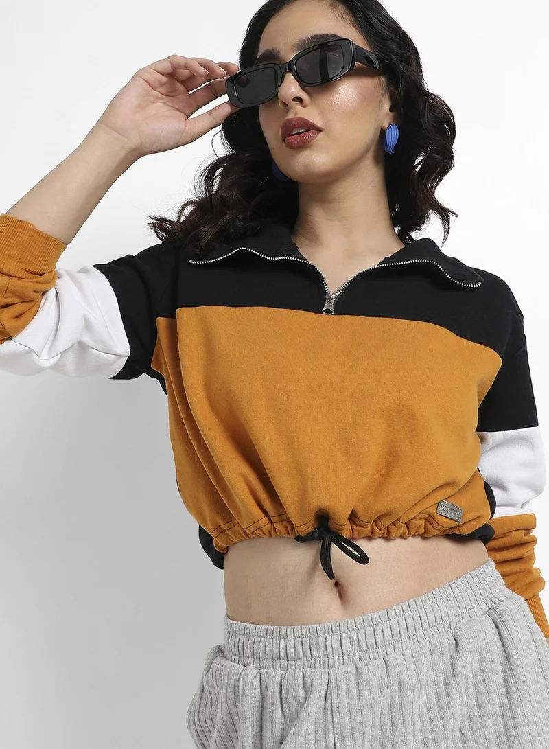 Campus Sutra Women's Multicolour Colourblock Cropped Sweatshirt With Tie-Up Waist