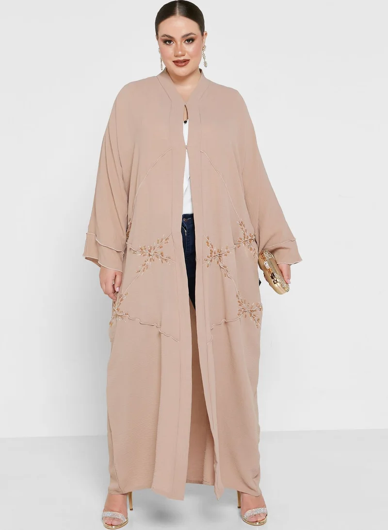 Hayas Closet Curve Embroidered Classic Abaya