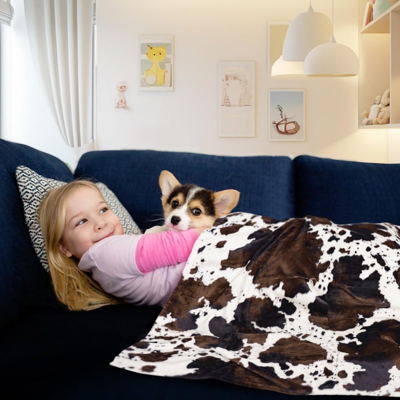 Bnuitland Cow Print Blanket with Storage Pouch, 300 GSM Double Sided Cute Cow Throws for Bed/Sofa/Lap, Gift Blanket for Adults/Baby/Pets, Super Soft Cozy Lightweight Fuzzy Flannel Throw, 50Ã—40 inch - Image 4
