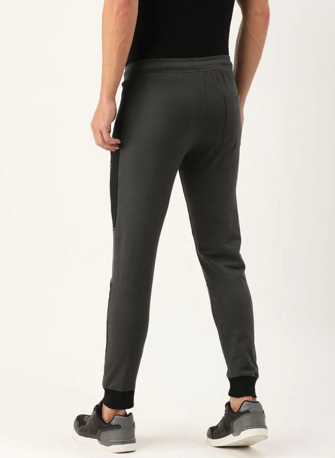 The Indian Garage Co Men Slim Fit Solid Mid-Rise Stretchable Knitted Jogger Trousers