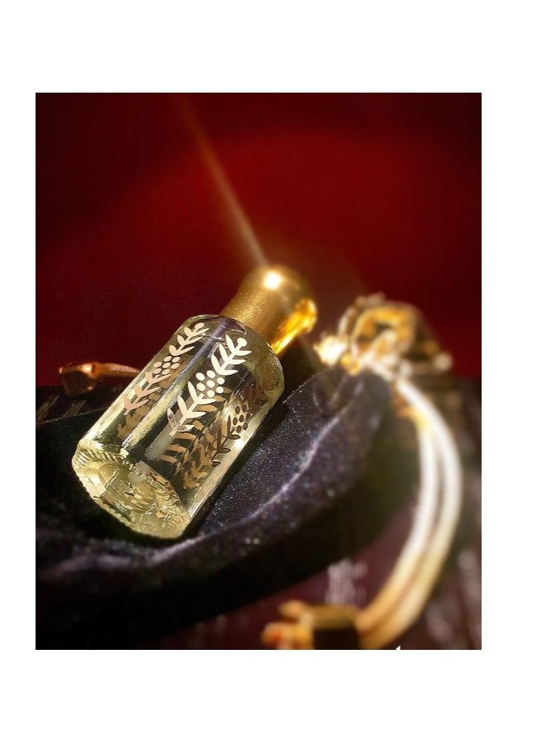 زيت عطري برائحه الباتشولي نصف تولة