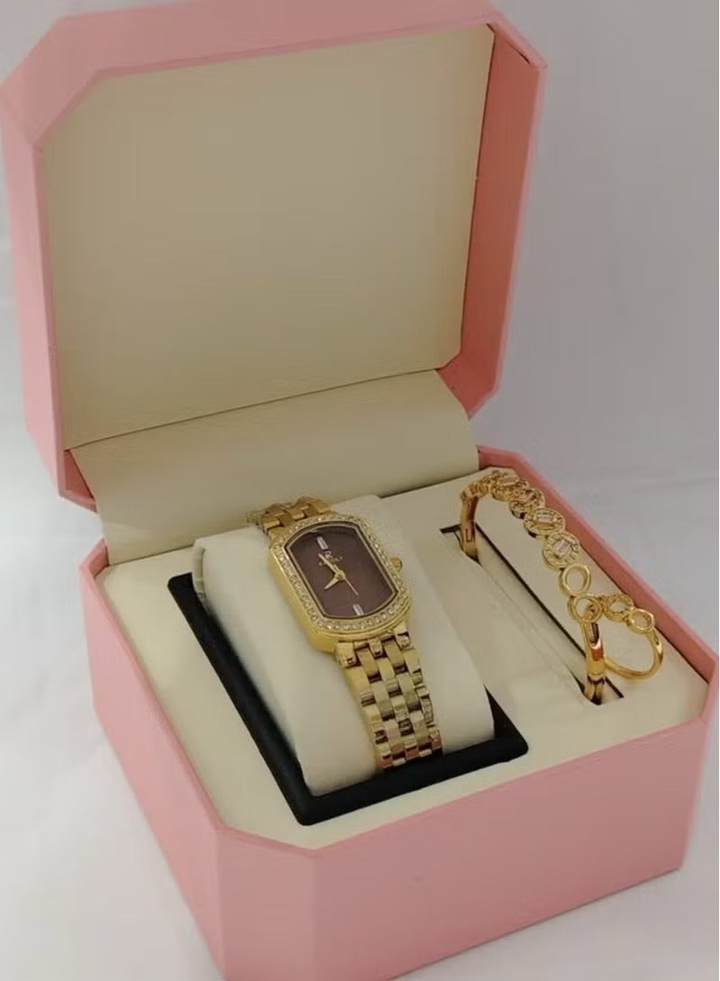 Women's watch with a bracelet and a ring made of zircon