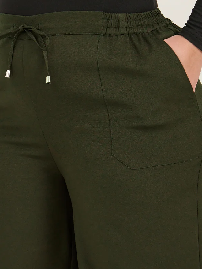 Styli Styli Plus Size Belted Straight Leg Tapered Pants