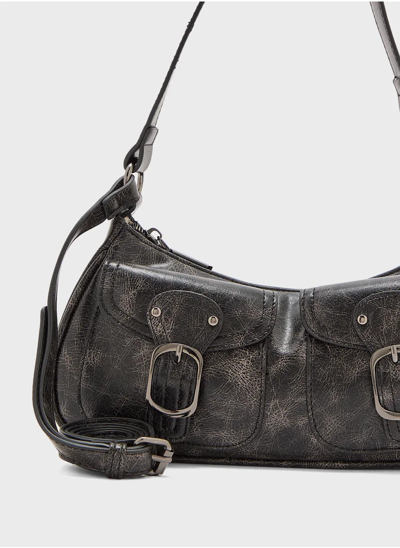 جينجر Multipocket Distressed Textured Shoulder Bag
