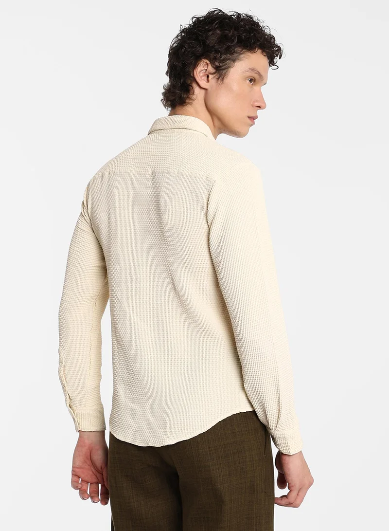 كامبوس سوترا Men's Ivory White Weave-Textured Shirt