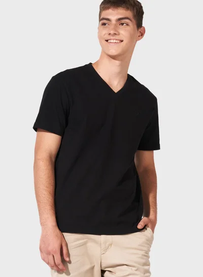 امريكان ايجل Essential V-Neck T-Shirt