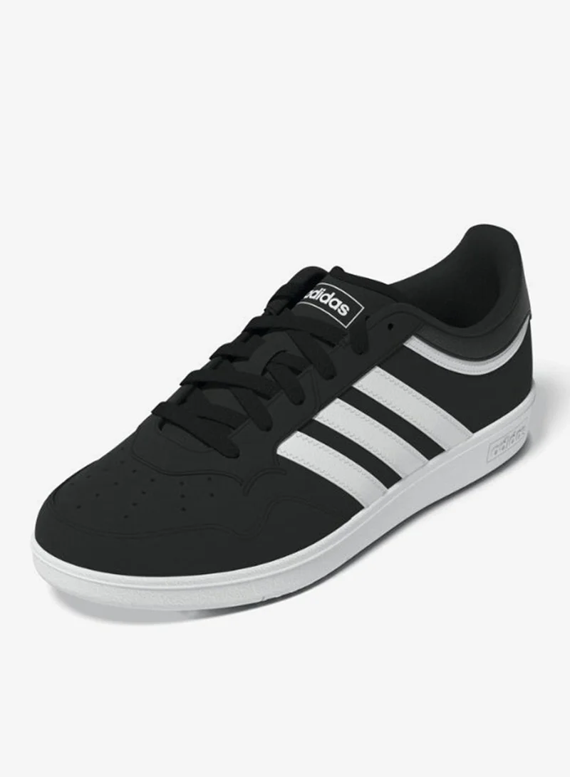 adidas أحذية كرة السلة هووبس . يو سوداء للجنسين