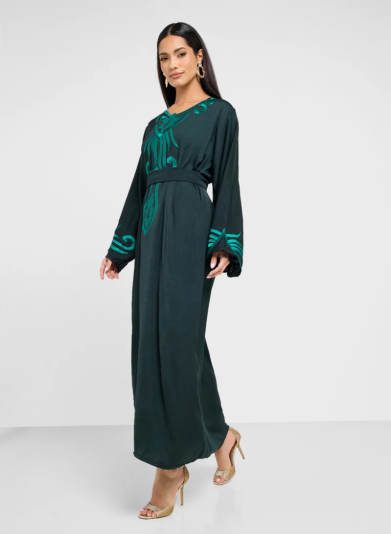 hayas closet Emroidered Belted Jalabiya