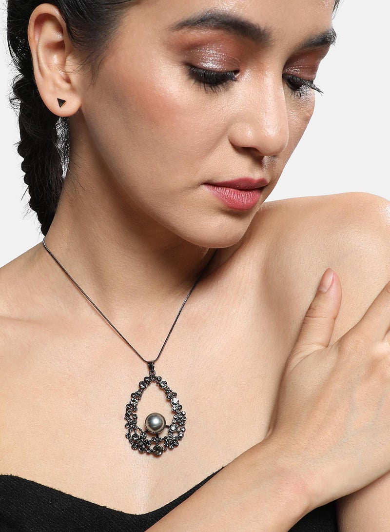 SOHI Symphony Artificial Pendant necklace Jewellery  - Image 1