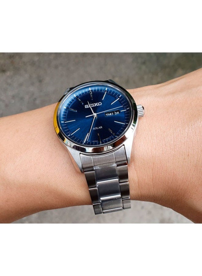 Seiko ساعة شمسية SNE525P1، قرص أزرق 40 مم، سوار من الفولاذ المقاوم للصدأ، مقاومة للماء حتى 100 م - Image 2