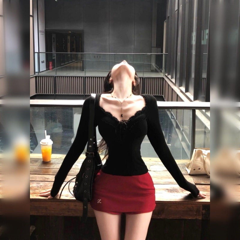 French temperament v-neck lace edge black long-sleeved t-shirt women's early winter new style super good-looking inner wear slimming short top - Image 3