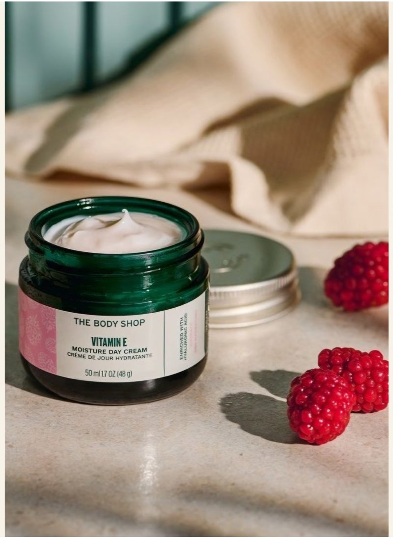 THE BODY SHOP Vitamin E Moisture Day Cream 50ml  - Image 1